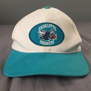 Vintage hornets hat